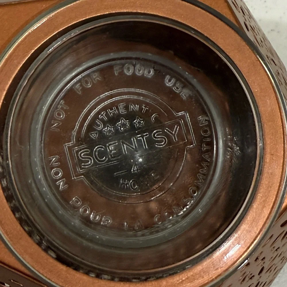 Scentsy Copper Cast Warmer ~ Like NEW